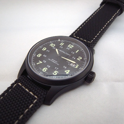 カーキフィールドチタニウム